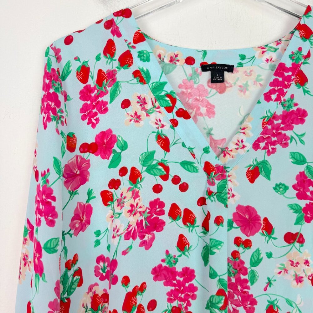 Ann Taylor Floral Strawberry Cherry Print Long Sleeve Popover Top Size Small S - Picture 3 of 11
